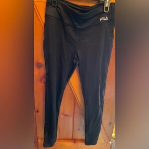 Fila women’s fleece lined leggings.Lrg.Performance/fitness. Excellent condition.